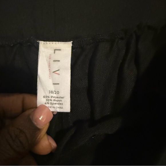 Lane Bryant LIVI Shine Crew Neck Sweatshirt & Mid Rise Jogger, NWT, 18/20 Silver - Picture 6 of 12